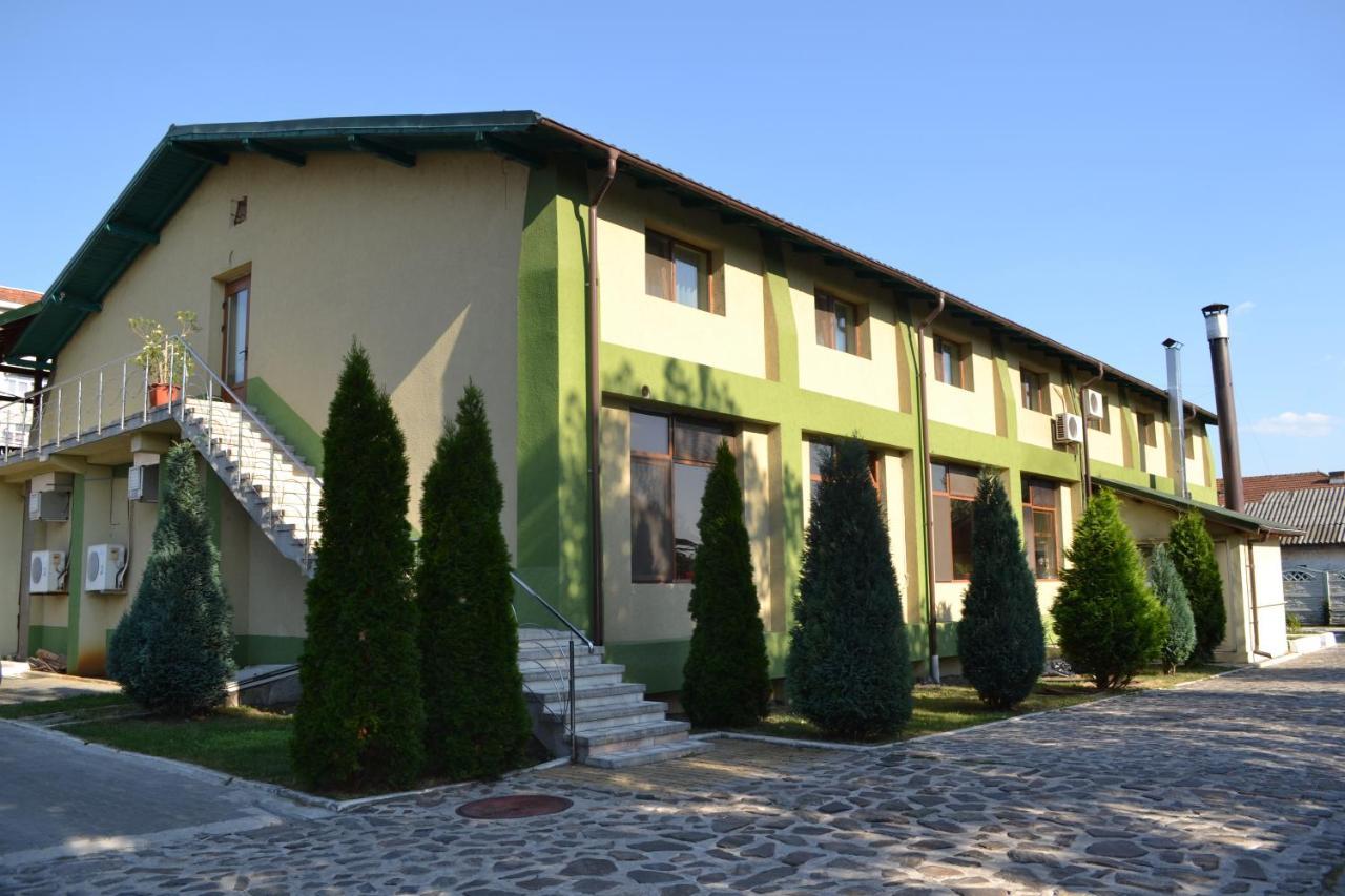 Motel Mesterul Manole Curtea de Argeş Exterior foto